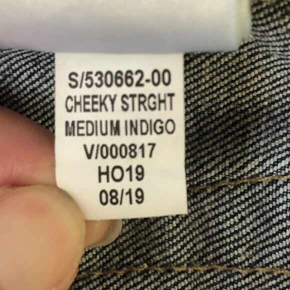 GAP Denim Women’s Cheeky Straight Jeans Medium Indigo Blue Raw Hem Tag Size 2/26 - Picture 16 of 16